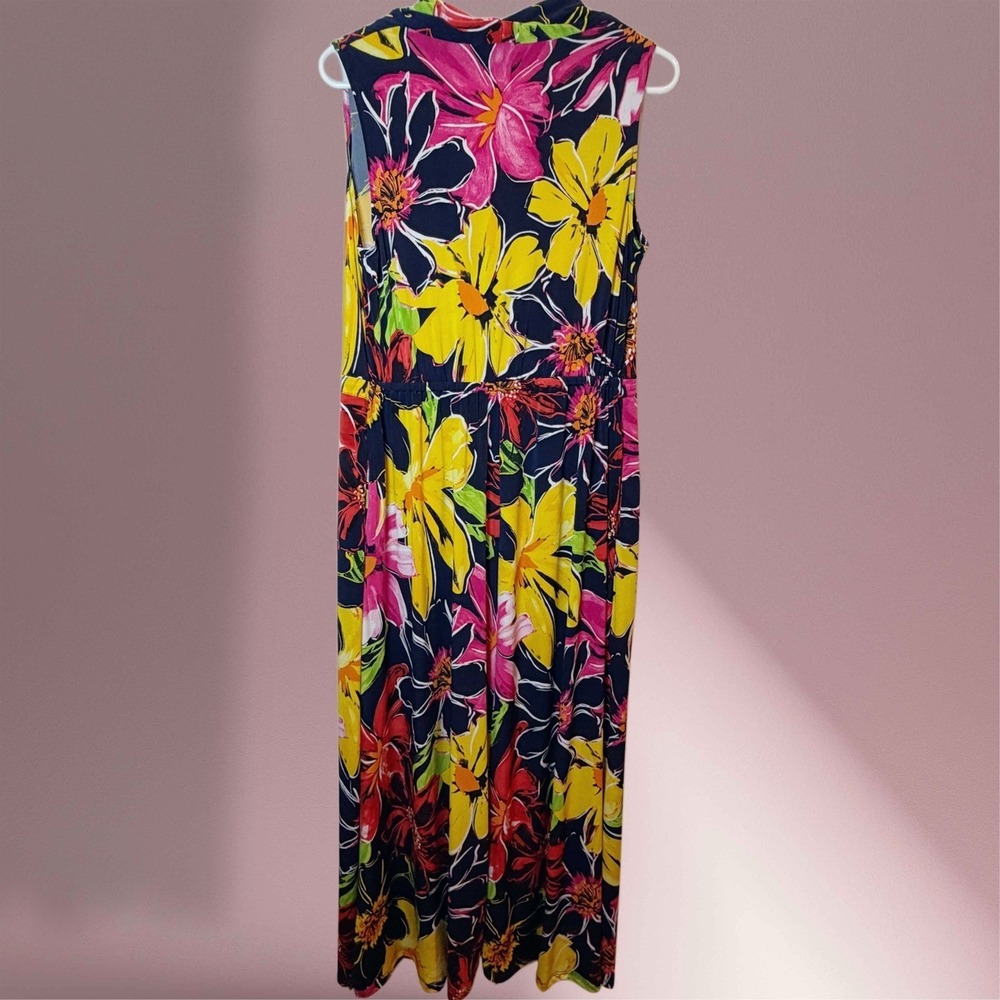 Pre-loved MSK Sleeveless Tropical Floral V-Neck Maxi Dress. Size-Medium - Picture 3 of 10